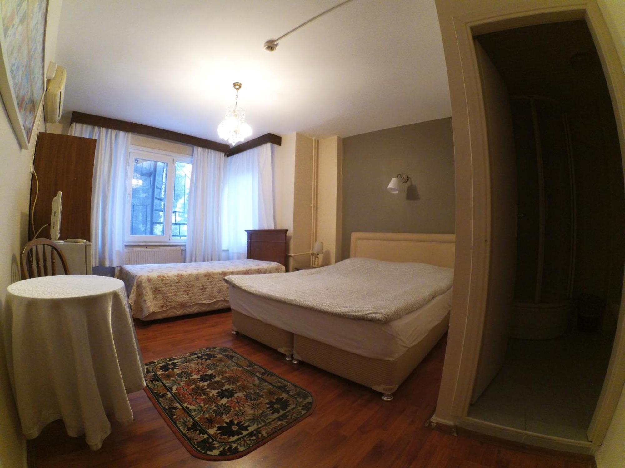 Berk Guest House - Grandma'S House Стамбул Номер фото