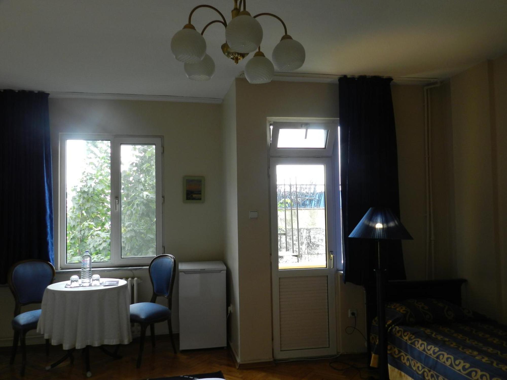 Berk Guest House - Grandma'S House Стамбул Номер фото
